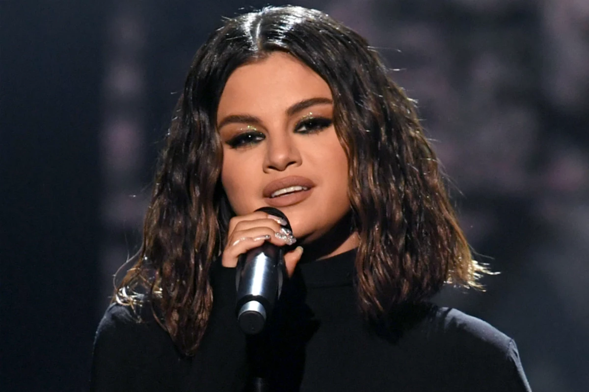 2025 AMAs: What To Expect At This Year's Awards Show 2025 AMAs: What To Expect At This Year's Awards Show