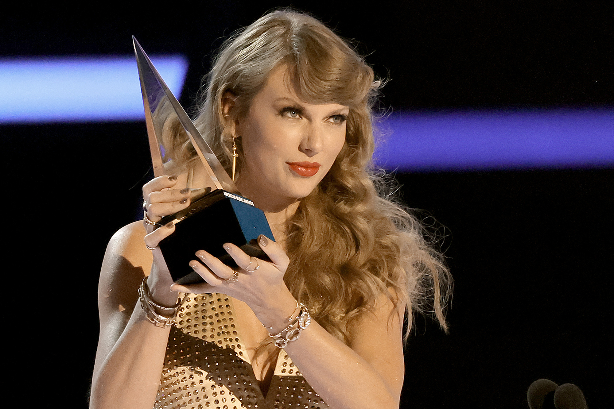 2025 AMAs: Your Complete Guide To The Awards Show 2025 AMAs: Your Complete Guide To The Awards Show