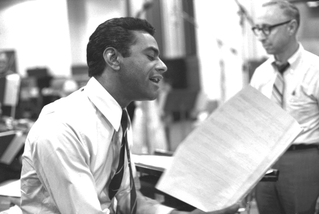 89-Year-Old Johnny Mathis Ends Touring Career Due To Accelerated Memory Loss