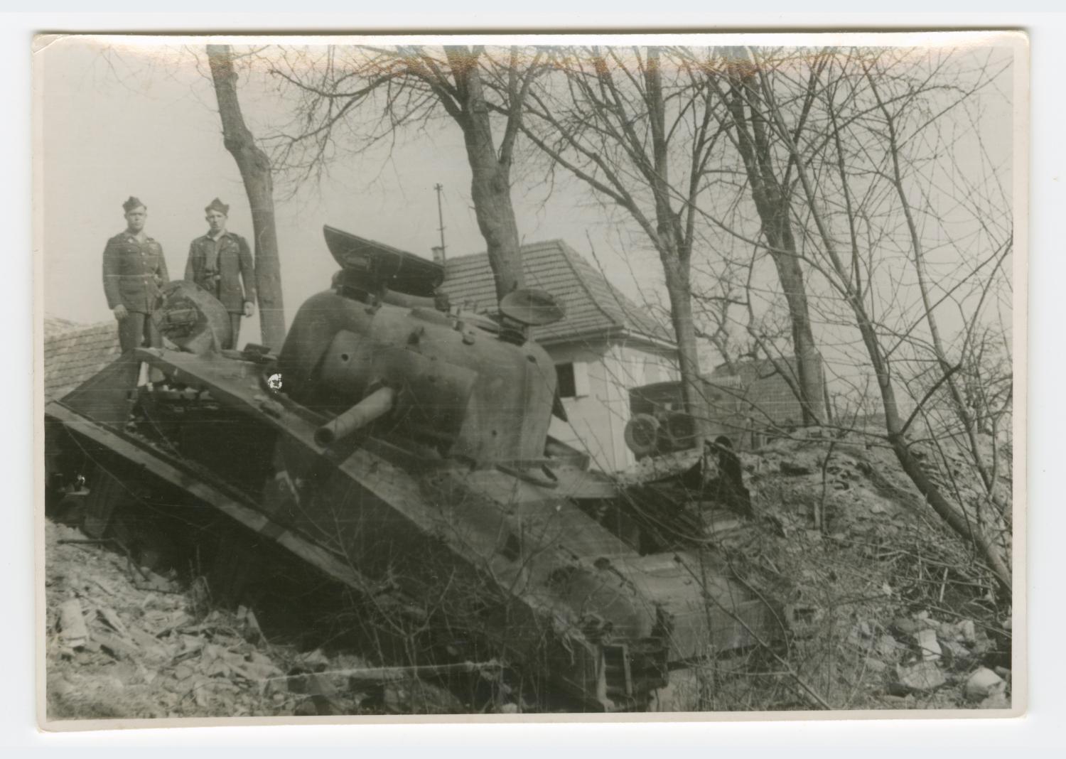 98-Year-Old WWII Veteran Destroys Tesla With Sherman Tank 98-Year-Old WWII Veteran Destroys Tesla With Sherman Tank