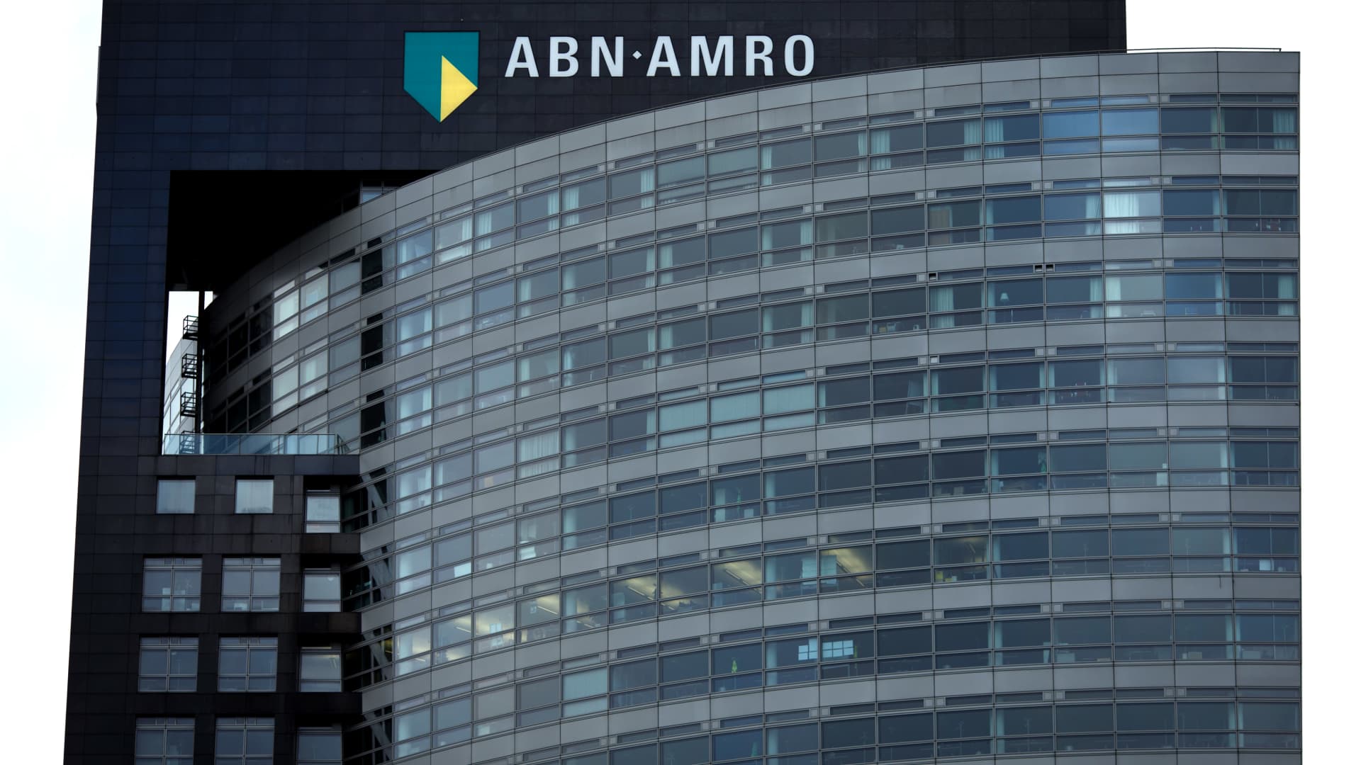 ABN Amro Bonus Scheme Under Investigation By Dutch Regulator ABN Amro Bonus Scheme Under Investigation By Dutch Regulator