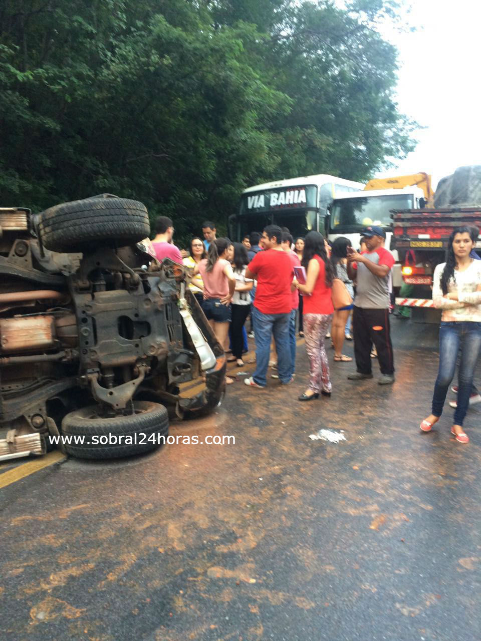 Acidente Envolvendo Ônibus Universitário: Informações Preliminares Acidente Envolvendo Ônibus Universitário: Informações Preliminares