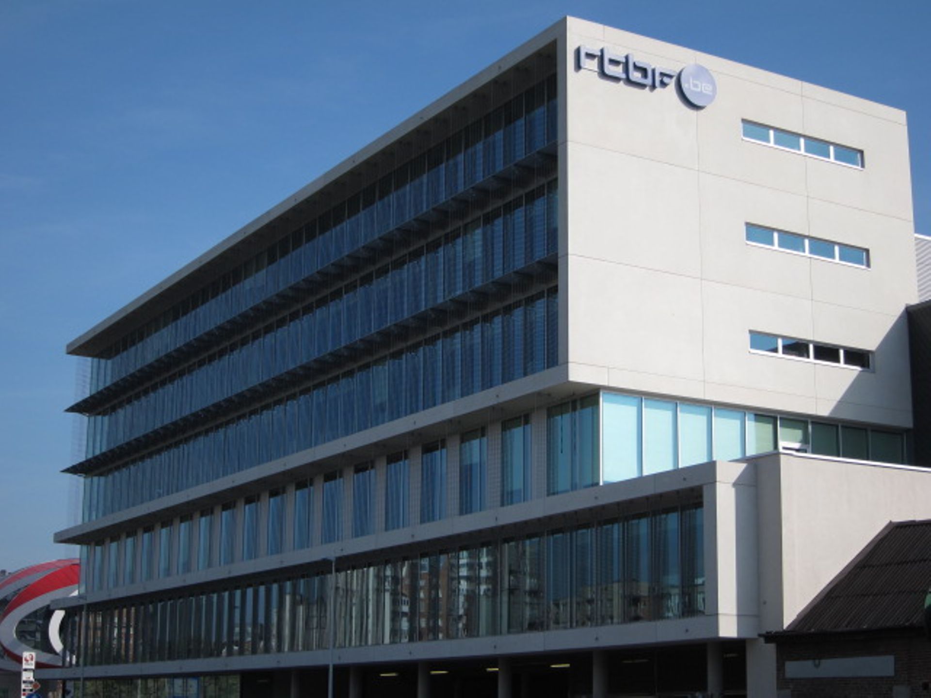 Affaire Du Nouveau Siège De La RTBF: Demande D'historique Complet Par La Ministre Galant Affaire Du Nouveau Siège De La RTBF: Demande D'historique Complet Par La Ministre Galant