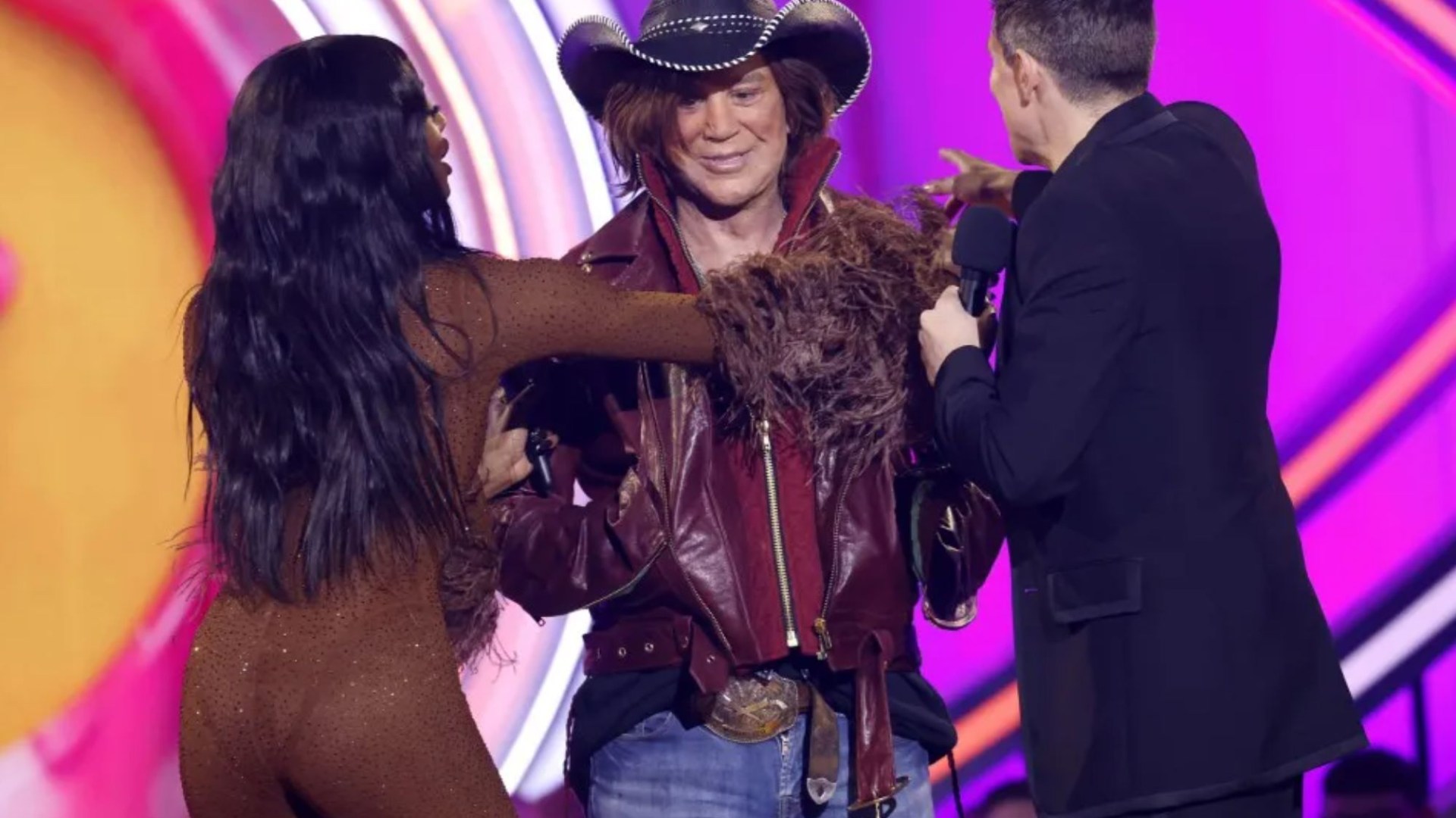 AJ Odudu Responds To Mickey Rourke's Inappropriate Comment On Celebrity Big Brother AJ Odudu Responds To Mickey Rourke's Inappropriate Comment On Celebrity Big Brother