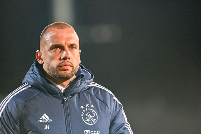 Ajax In Gesprek Met Heitinga Over Trainerschap Ajax In Gesprek Met Heitinga Over Trainerschap