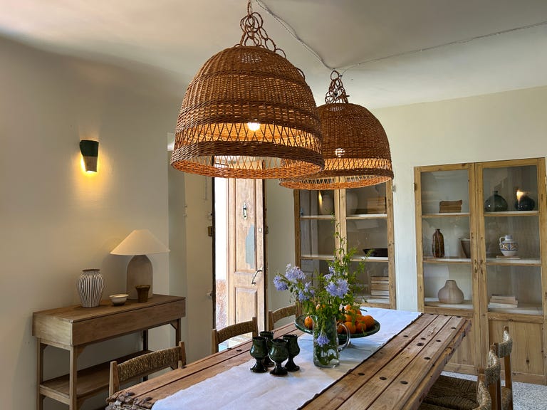 Alan Carr And Amanda Holden's Renovated Spanish Townhouse On Sale For €245K Alan Carr And Amanda Holden's Renovated Spanish Townhouse On Sale For €245K