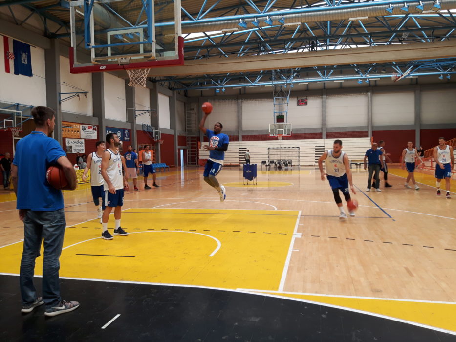 Alkarasov Poraz U Barseloni: Rune Slavi U Finalu Alkarasov Poraz U Barseloni: Rune Slavi U Finalu