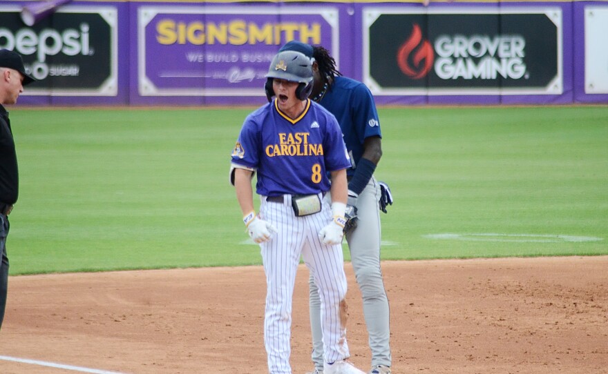 Amputee Athlete Makes History: Parker Byrd's College Baseball Milestone Amputee Athlete Makes History: Parker Byrd's College Baseball Milestone