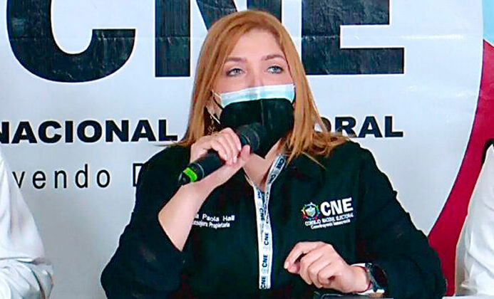 Ana Paola Hall: El CNE, Independiente Y Colegiado Ana Paola Hall: El CNE, Independiente Y Colegiado