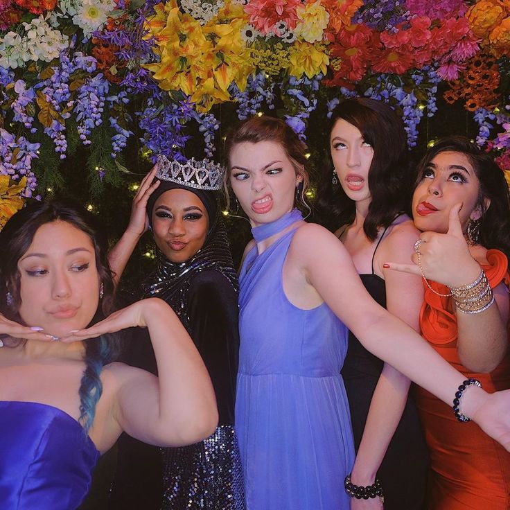 Another Parisian Court For Queen Wen Another Parisian Court For Queen Wen