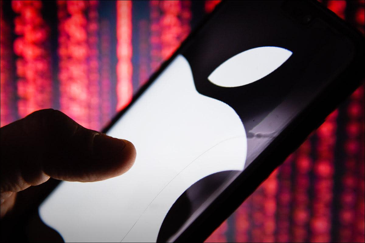 Apple Stock Price Drops On Tariff Concerns Apple Stock Price Drops On Tariff Concerns