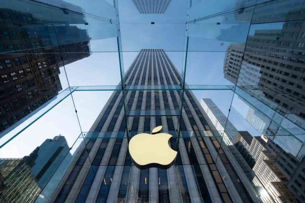 Apple Stock Price Prediction: Analyst Sees $254 – Is It A Buy At $200? Apple Stock Price Prediction: Analyst Sees $254 – Is It A Buy At $200?