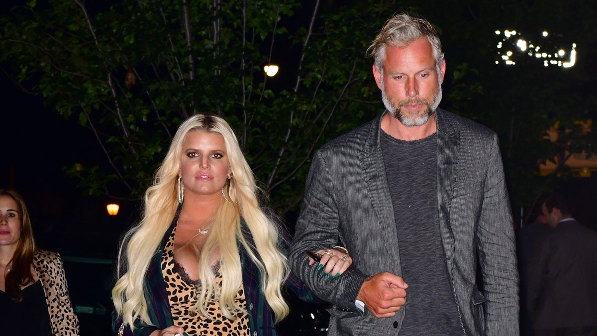 Are Jessica Simpson And Eric Johnson Back Together? New Sighting Sparks Debate Are Jessica Simpson And Eric Johnson Back Together? New Sighting Sparks Debate