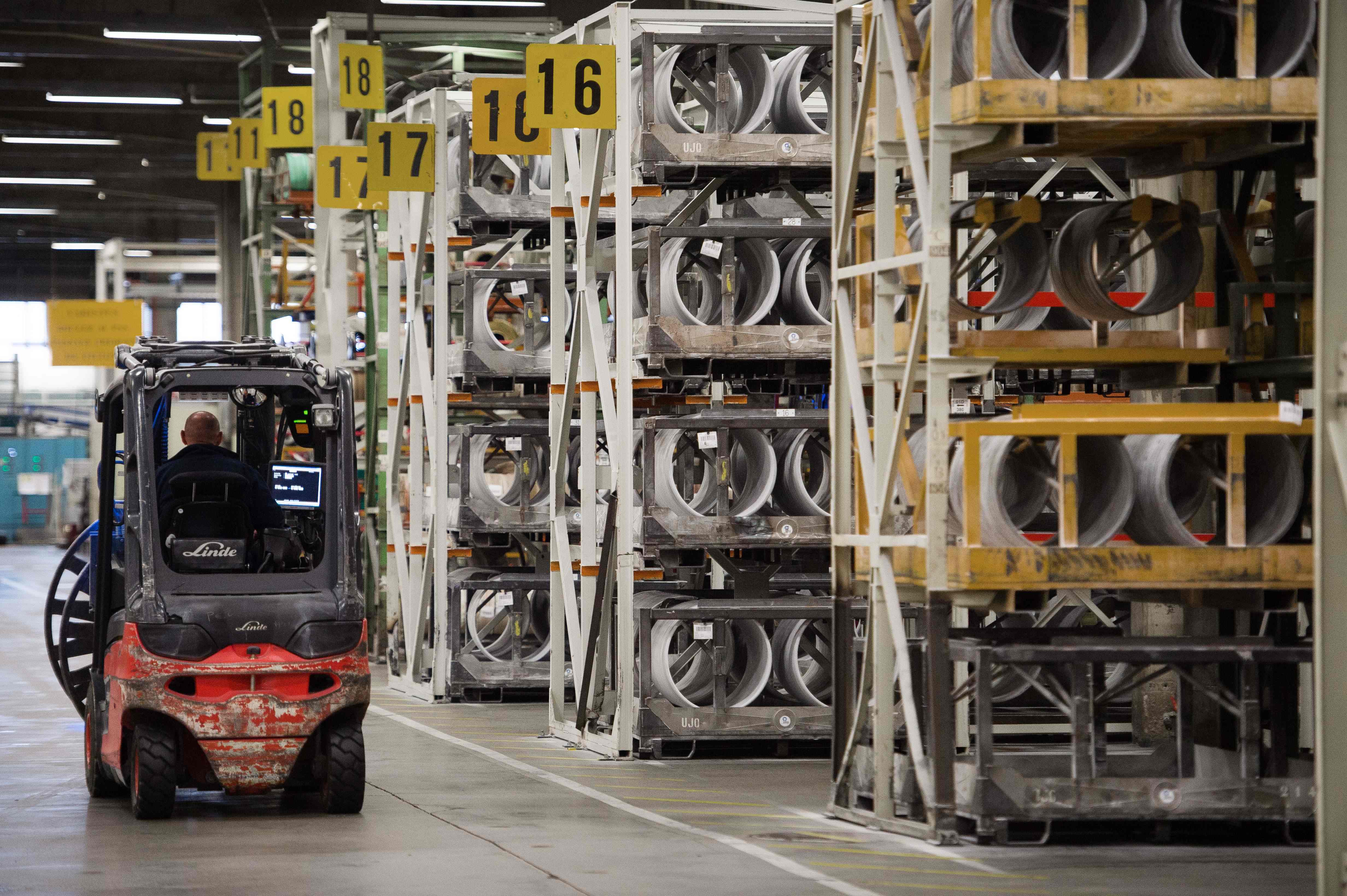 Assessing The Feasibility Of Returning Factory Jobs To The US Under Trump's Policies Assessing The Feasibility Of Returning Factory Jobs To The US Under Trump's Policies
