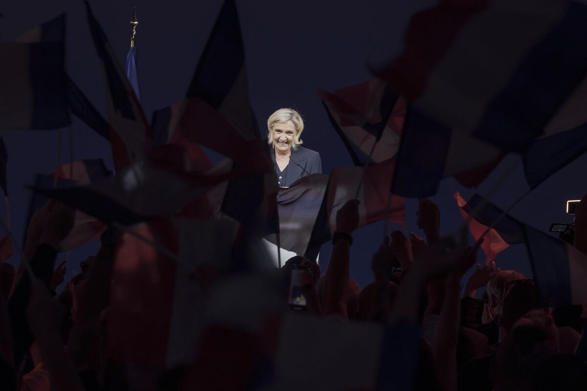 Assessing The Success Of The National Rally's Demonstration For Le Pen Assessing The Success Of The National Rally's Demonstration For Le Pen