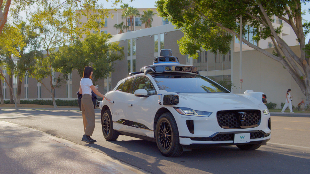 Austin Welcomes Robotaxi Services: Uber And Waymo's Autonomous Vehicle Expansion Austin Welcomes Robotaxi Services: Uber And Waymo's Autonomous Vehicle Expansion
