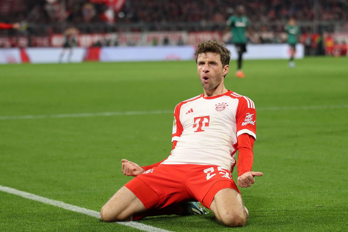 Bayern Munich: Thomas Müller Et Son Échange Vif Avec Un Journaliste Bayern Munich: Thomas Müller Et Son Échange Vif Avec Un Journaliste