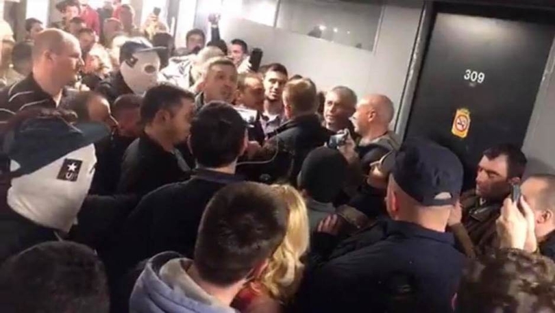 Berlin: Prosvjednici Upali U Teslin Izložbeni Prostor – Posljedice I Reakcije Berlin: Prosvjednici Upali U Teslin Izložbeni Prostor – Posljedice I Reakcije