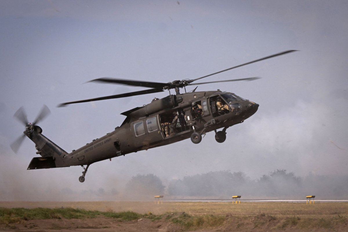 Black Hawk Helicopter And American Airlines Crash: Report Details Catastrophic Failures Black Hawk Helicopter And American Airlines Crash: Report Details Catastrophic Failures