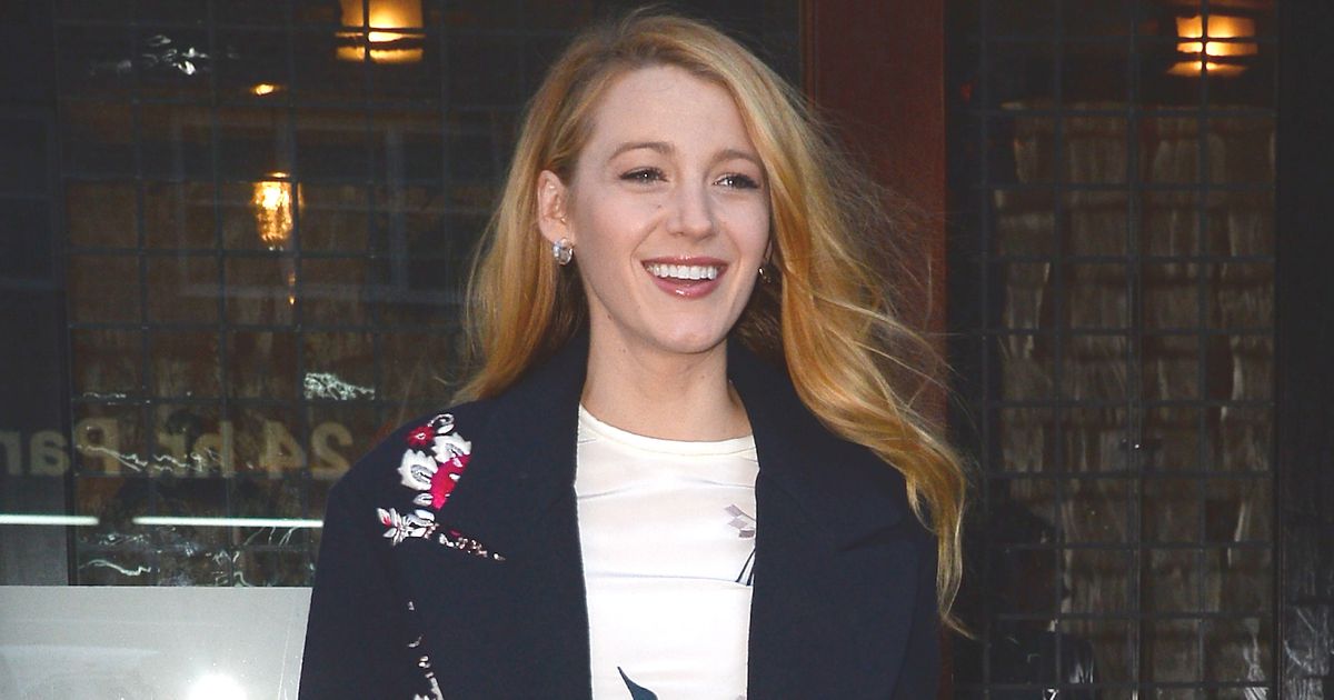 Blake Lively Allegedly: Examining Recent News And Rumors - Bored Panda Blake Lively Allegedly: Examining Recent News And Rumors - Bored Panda