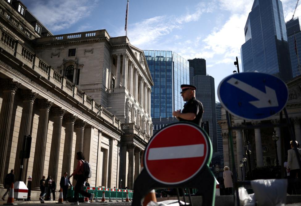 BOE Rate Cut Expectations Fall: Pound Gains On Higher-Than-Expected UK Inflation BOE Rate Cut Expectations Fall: Pound Gains On Higher-Than-Expected UK Inflation