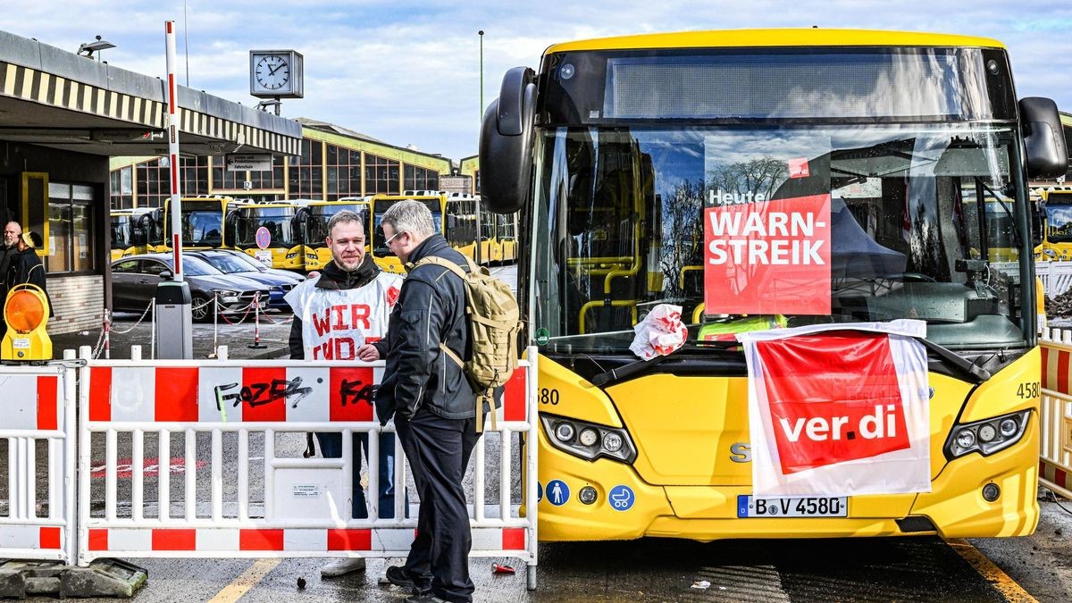 BVG Streik In Berlin: Kampf Für Bessere Arbeitsbedingungen Und Fahrgastkomfort BVG Streik In Berlin: Kampf Für Bessere Arbeitsbedingungen Und Fahrgastkomfort