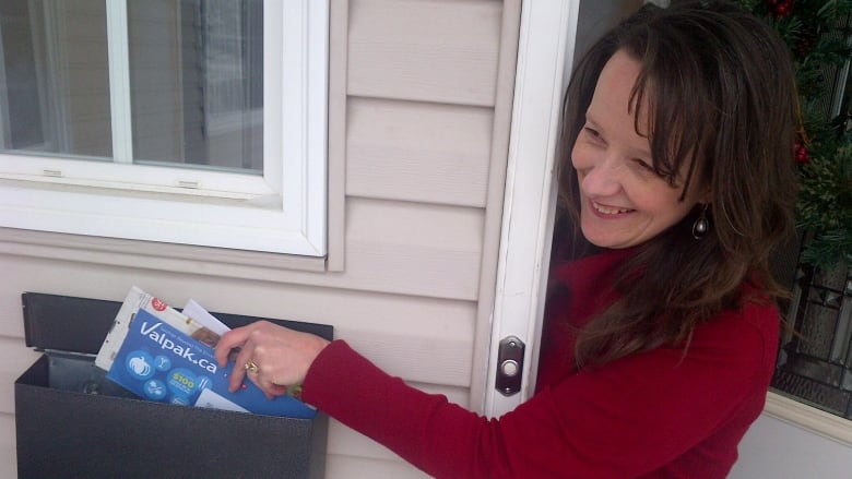 Canada Post's Financial Crisis: Report Calls For Phased Elimination Of Door-to-Door Mail Delivery Canada Post's Financial Crisis: Report Calls For Phased Elimination Of Door-to-Door Mail Delivery