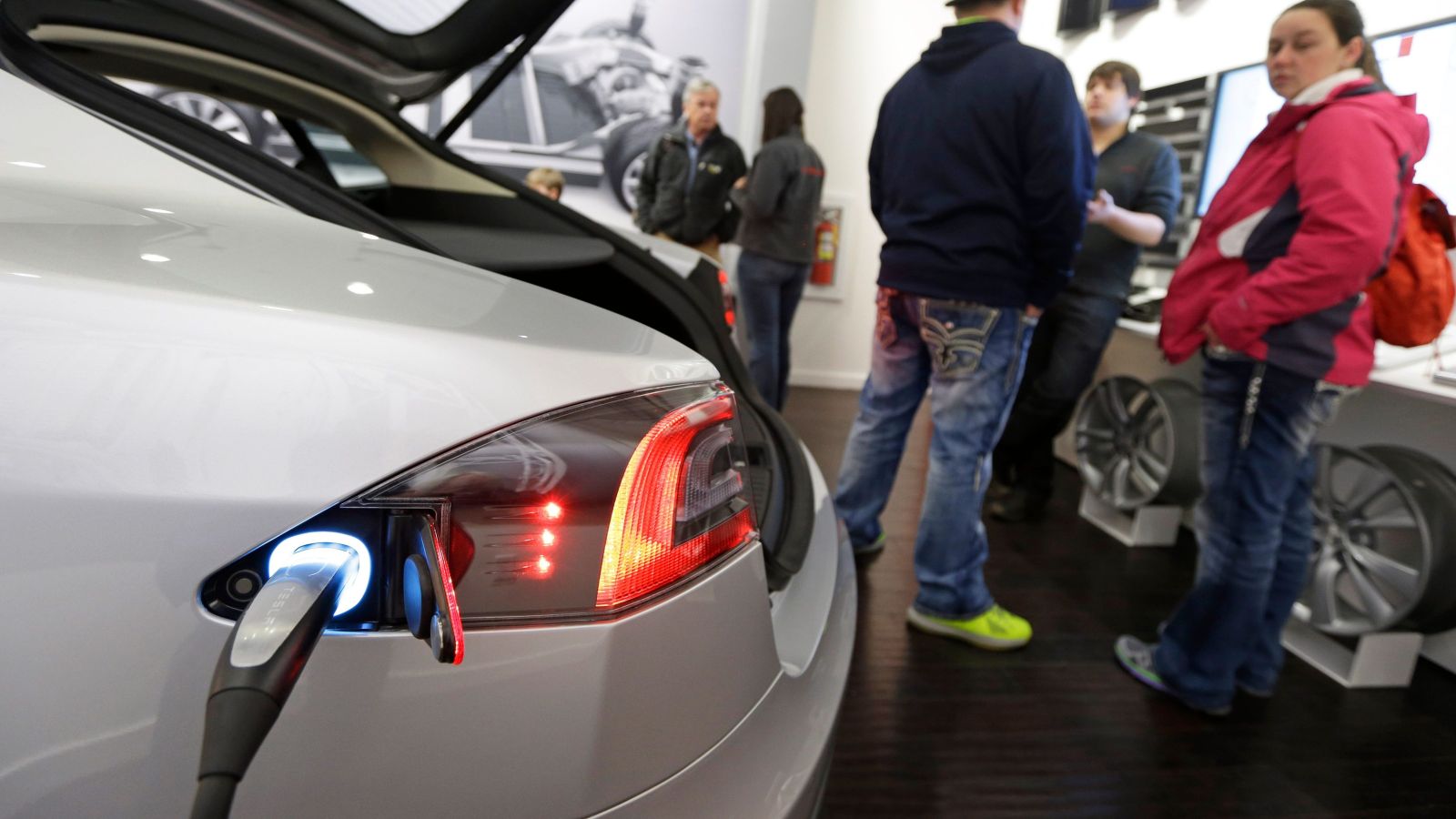 Car Dealerships Increase Pressure Against Electric Vehicle Regulations Car Dealerships Increase Pressure Against Electric Vehicle Regulations