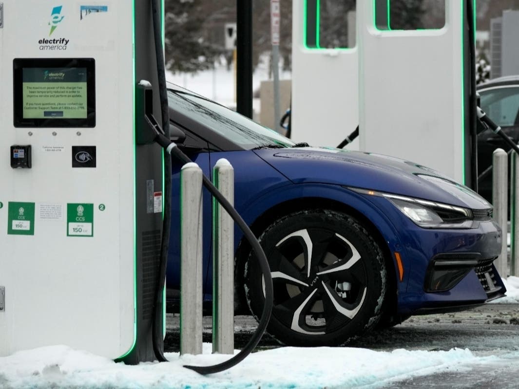 Car Dealerships Step Up Pressure Against EV Mandate Car Dealerships Step Up Pressure Against EV Mandate