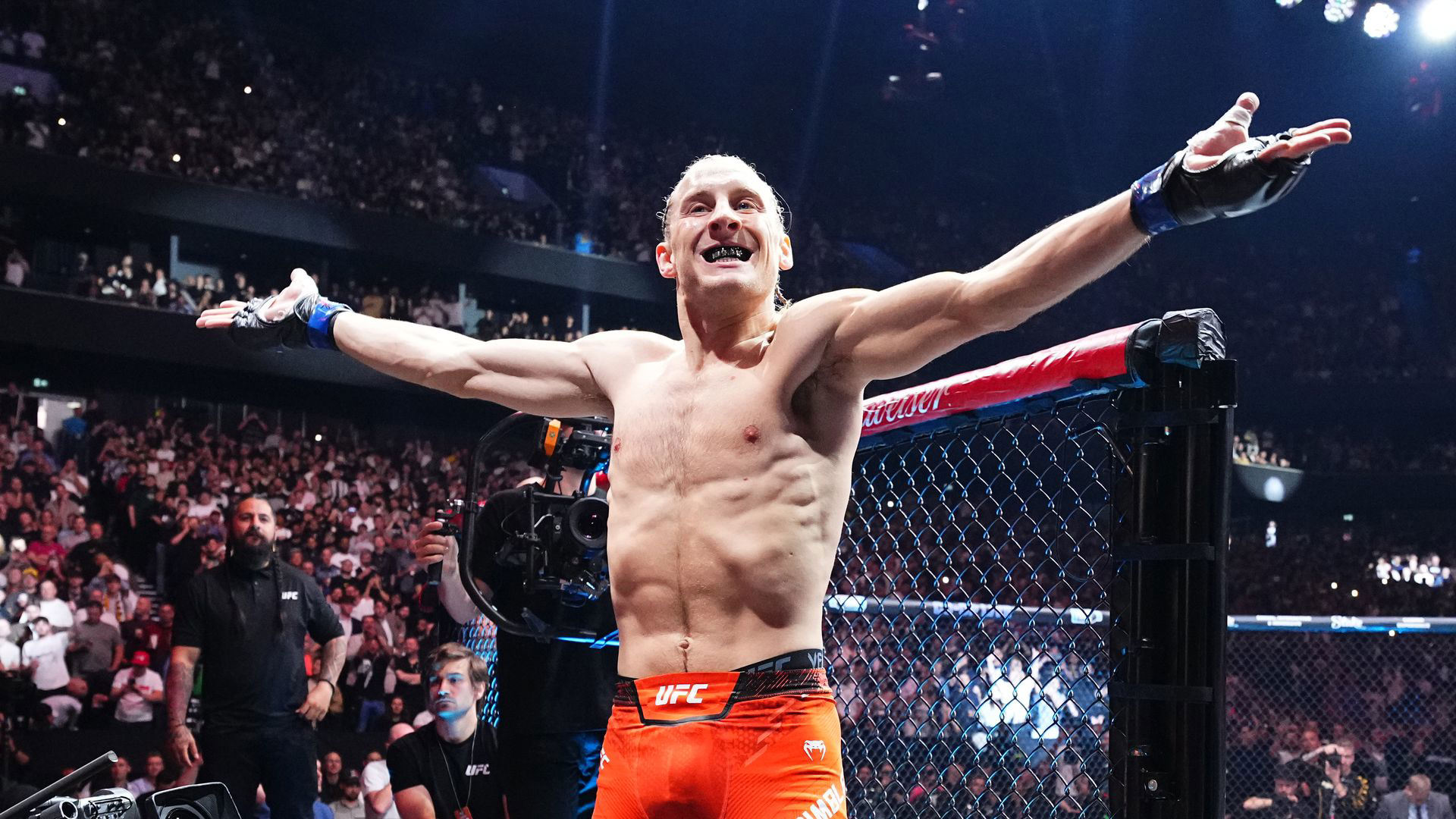 Chandler Vs. Pimblett: Gordon Ramsay's Post-Fight Analysis Chandler Vs. Pimblett: Gordon Ramsay's Post-Fight Analysis
