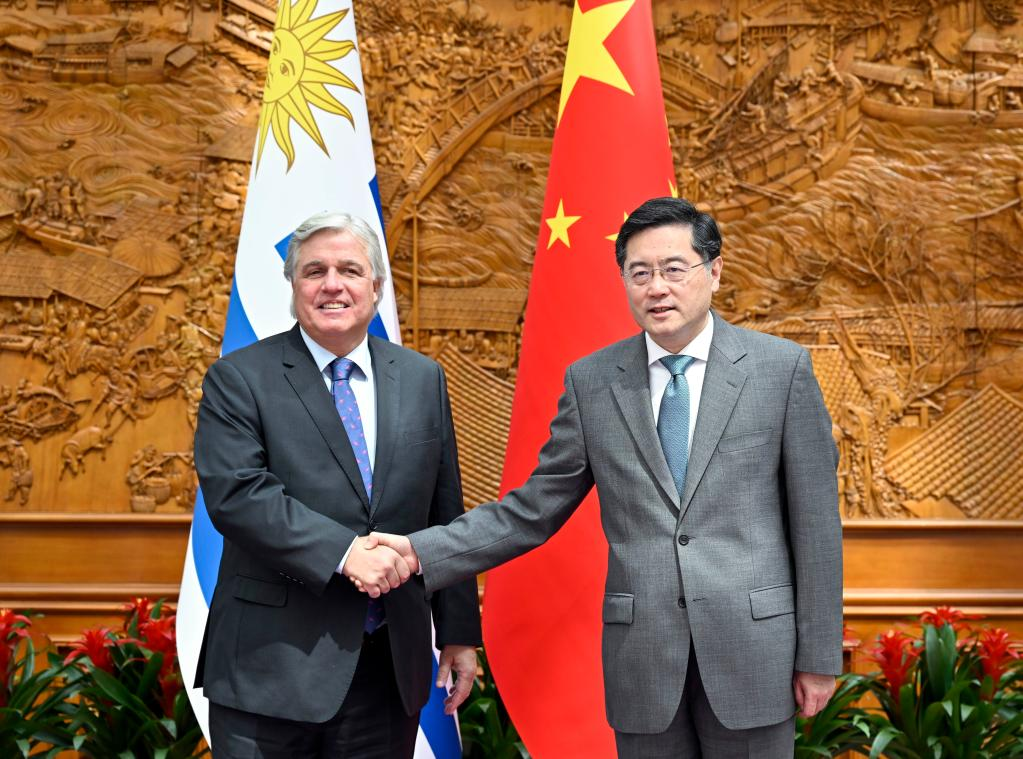 China Recibe Tres Toros Como Obsequio Del Presidente De Uruguay A Xi Jinping China Recibe Tres Toros Como Obsequio Del Presidente De Uruguay A Xi Jinping