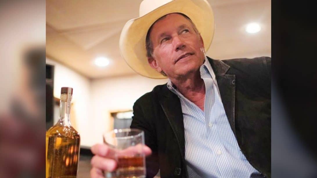 Country Music Legend George Strait Makes Surprise Dairy Queen Appearance Country Music Legend George Strait Makes Surprise Dairy Queen Appearance