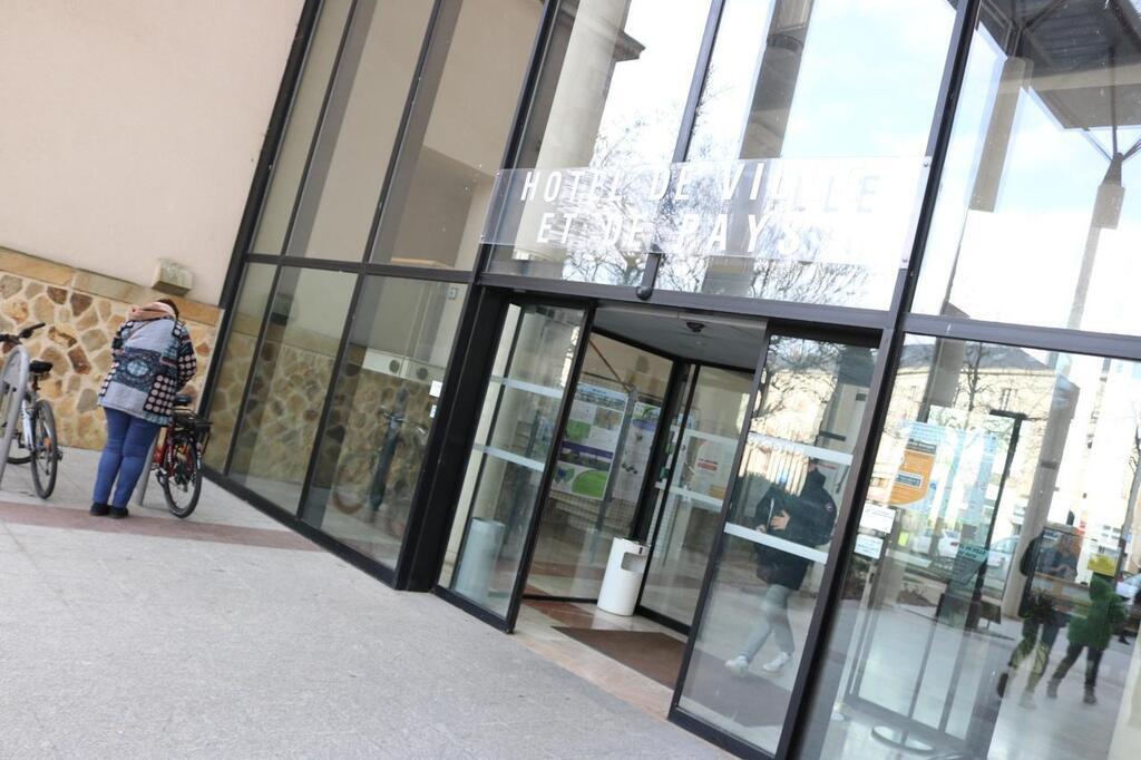 Coupes Budgétaires: Une Région Française Réduit Le Financement D'une Université Islamique Coupes Budgétaires: Une Région Française Réduit Le Financement D'une Université Islamique