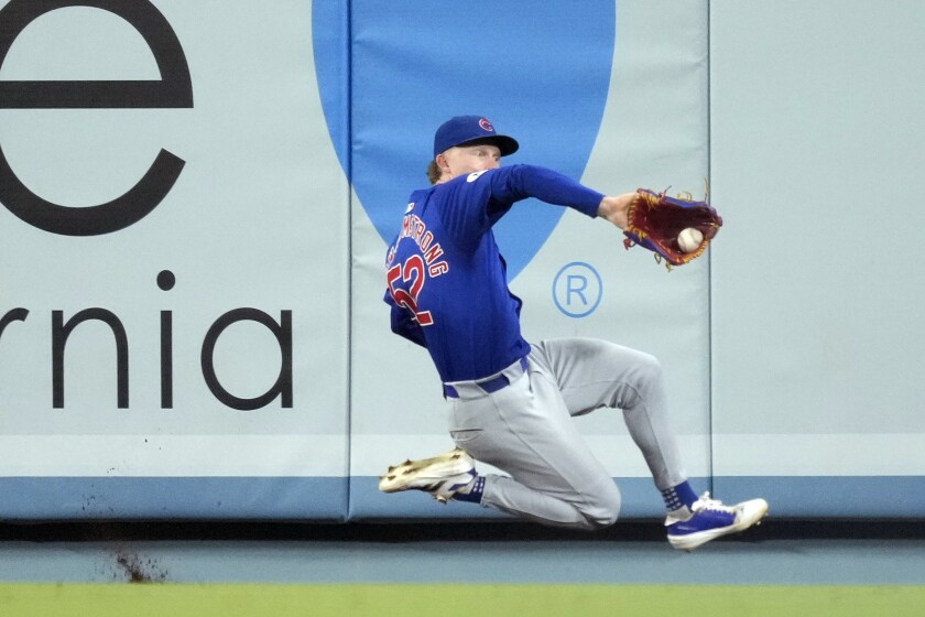 Cubs Defeat Dodgers: Armstrong's Two Home Runs Secure Series Victory Cubs Defeat Dodgers: Armstrong's Two Home Runs Secure Series Victory