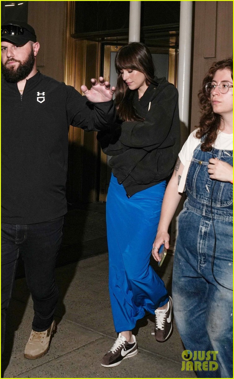Dakota Johnson, Pedro Pascal Και Chris Evans Στην Ταινία Materialists Dakota Johnson, Pedro Pascal Και Chris Evans Στην Ταινία Materialists