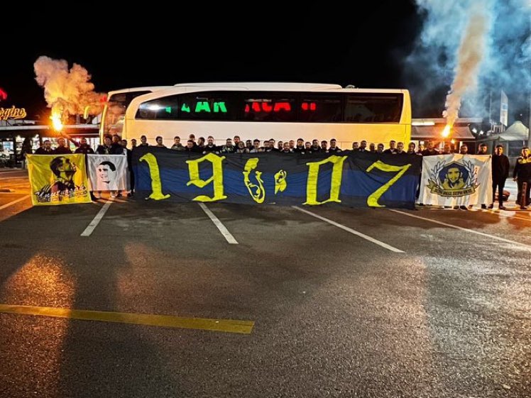 Danimarkalı Türk Taraftar, Ronaldo'ya Fenerbahçe Davetinde Bulundu Danimarkalı Türk Taraftar, Ronaldo'ya Fenerbahçe Davetinde Bulundu