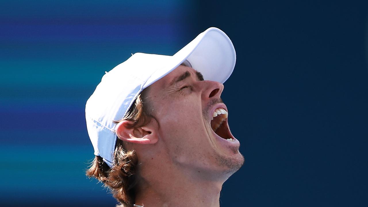 De Minaur Loses In Straight Sets At Madrid Open; Świątek Defeats Keys De Minaur Loses In Straight Sets At Madrid Open; Świątek Defeats Keys