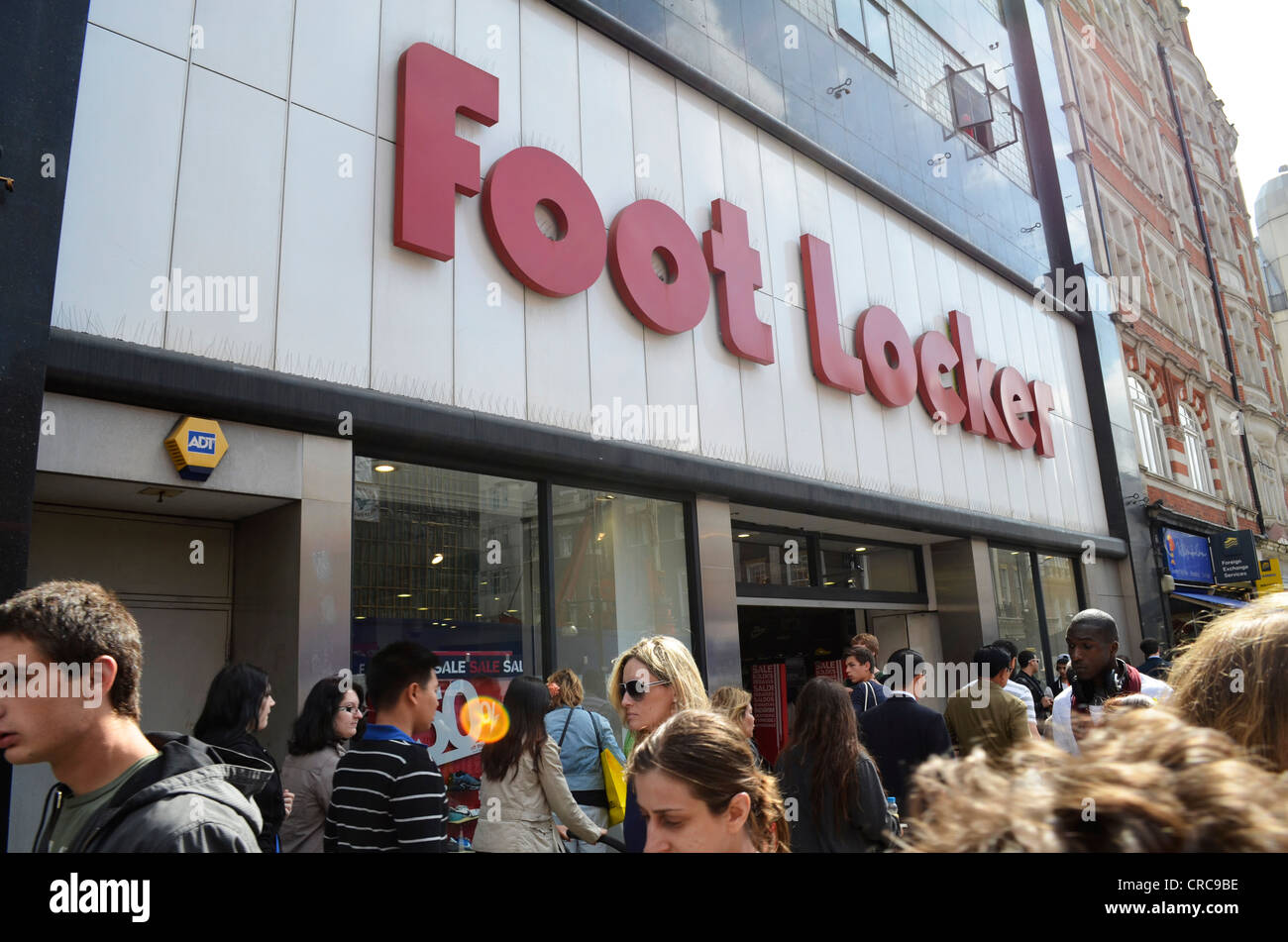 Death Following Argument Outside West Broad Street Foot Locker: Crime Insider Update Death Following Argument Outside West Broad Street Foot Locker: Crime Insider Update