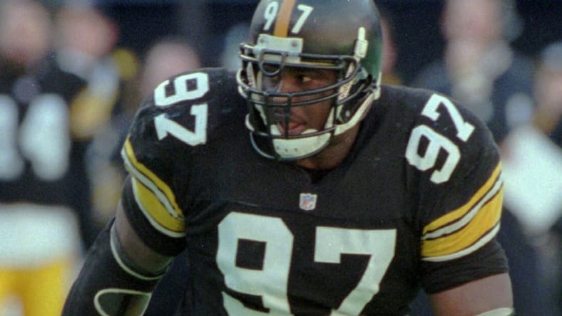 Death Of Ray Seals: Remembering The Former Pittsburgh Steelers Defensive Lineman Death Of Ray Seals: Remembering The Former Pittsburgh Steelers Defensive Lineman