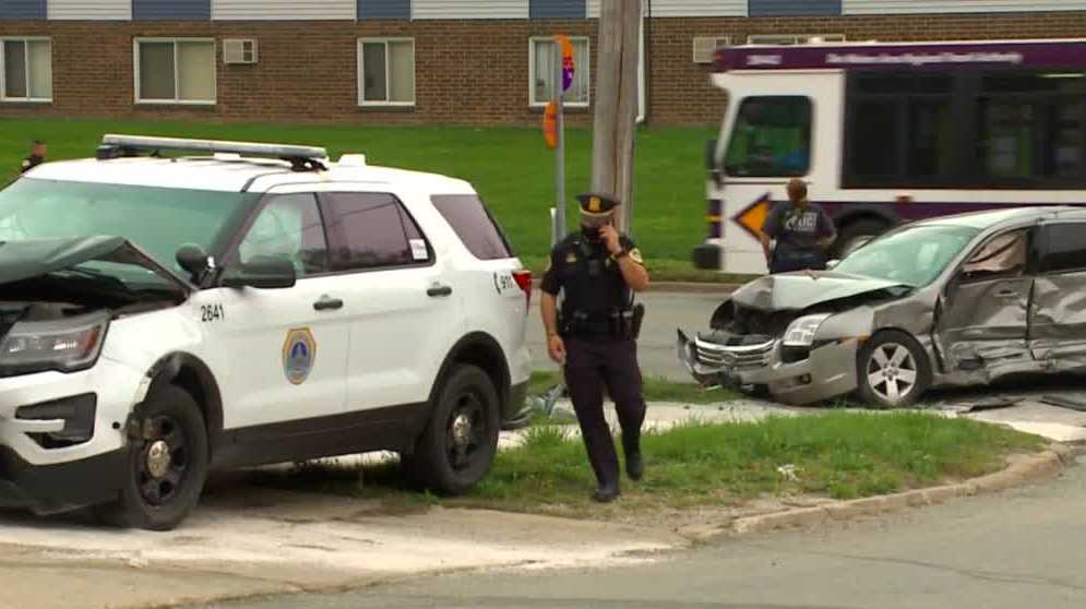 Des Moines Police Investigate Rollover Crash Des Moines Police Investigate Rollover Crash