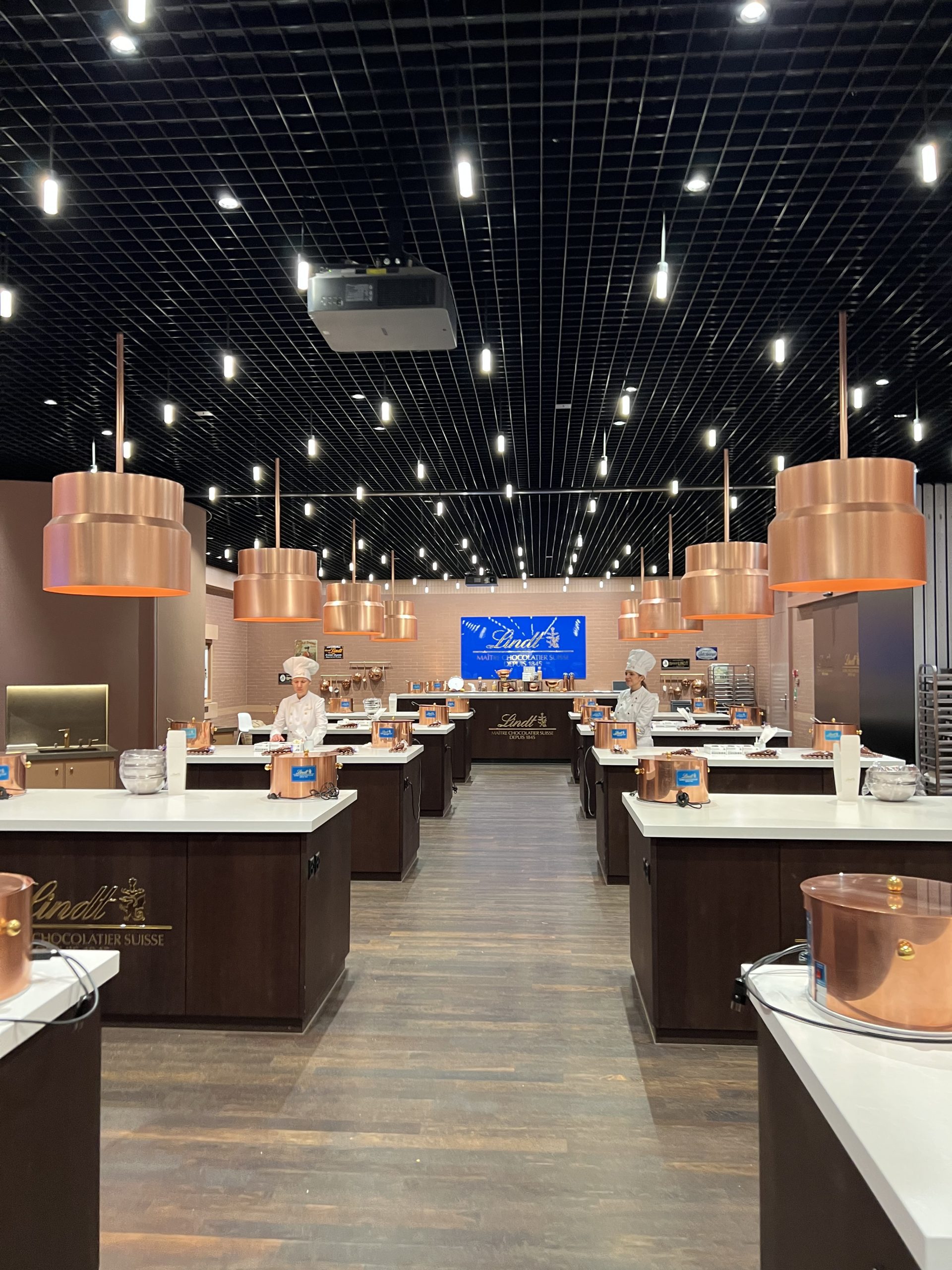Discover Lindt's New Chocolate Paradise: Central London Discover Lindt's New Chocolate Paradise: Central London