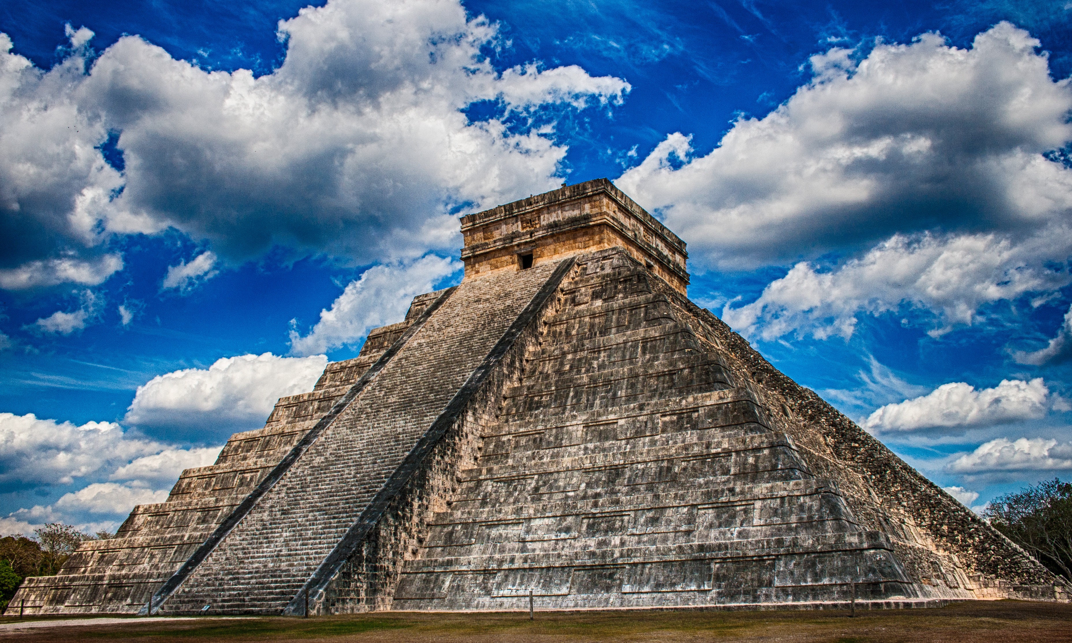 Discovery Of 3,000-Year-Old Mayan City: Pyramids, Canals, And Ancient Structures Discovery Of 3,000-Year-Old Mayan City: Pyramids, Canals, And Ancient Structures