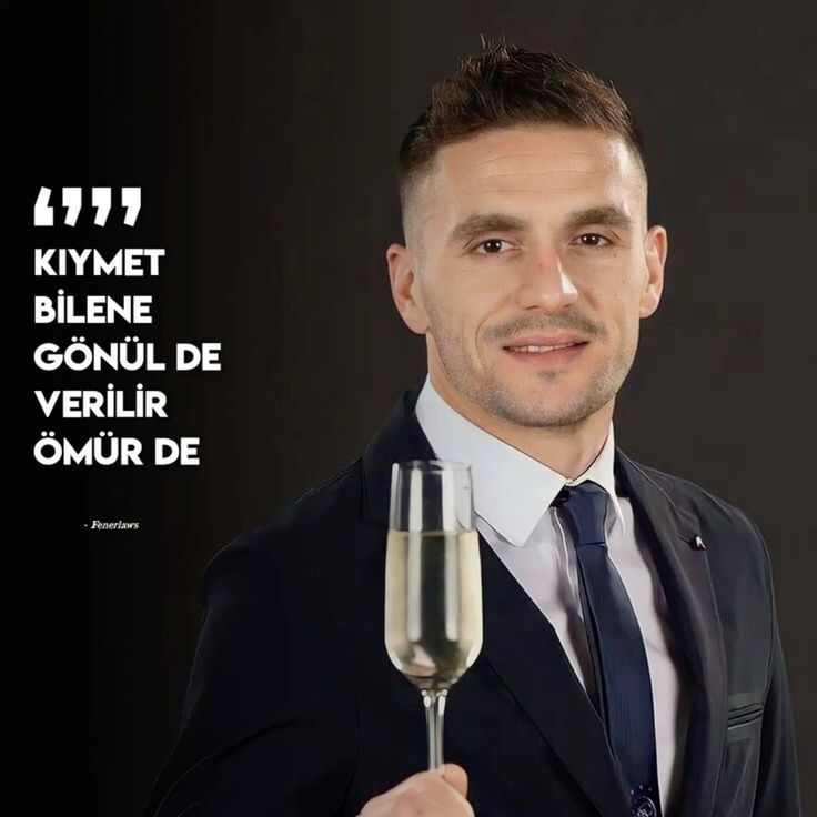 Dušan Tadić'in Süper Lig'deki 100. Maç Anı Dušan Tadić'in Süper Lig'deki 100. Maç Anı