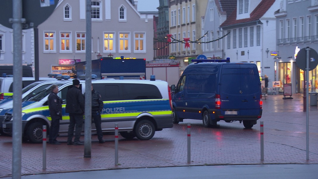 Entwarnung Nach Bombendrohung An Braunschweiger Grundschule: Schüler Und Lehrer Sicher Entwarnung Nach Bombendrohung An Braunschweiger Grundschule: Schüler Und Lehrer Sicher