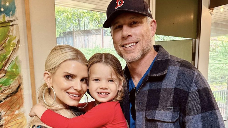 Eric Johnson's Support Helped Jessica Simpson Return To Music Eric Johnson's Support Helped Jessica Simpson Return To Music