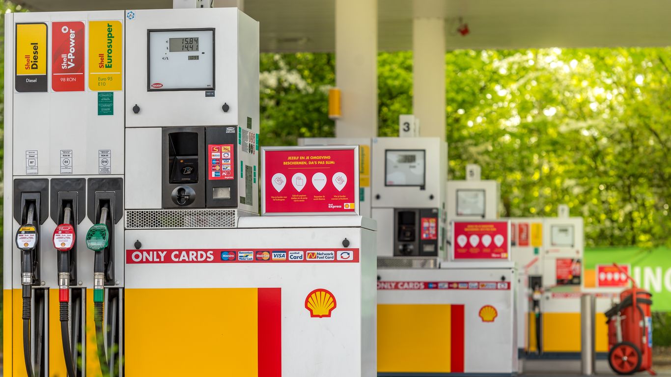 Expect Low Gas Prices This Memorial Day Weekend Expect Low Gas Prices This Memorial Day Weekend