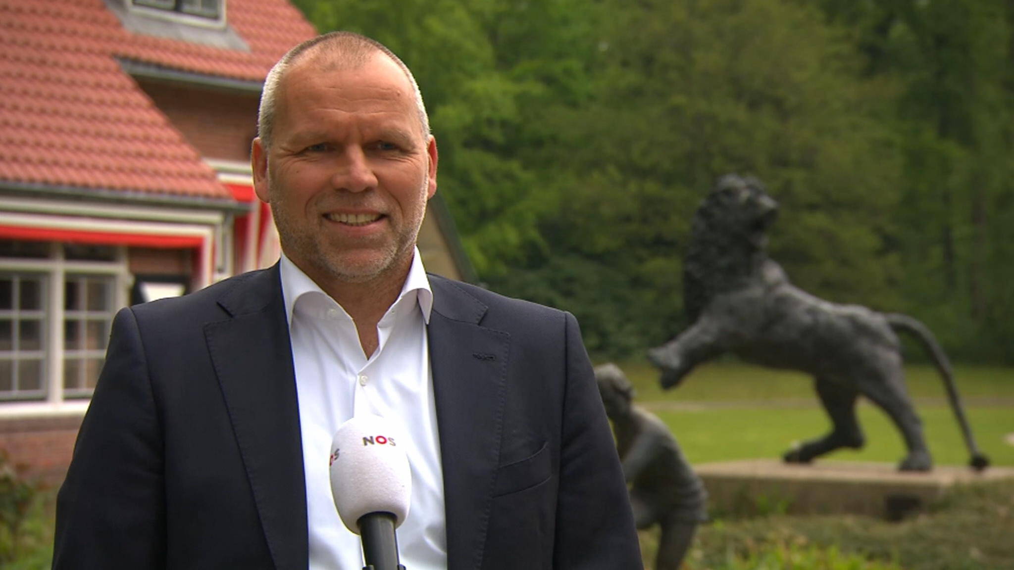 Farioli-opvolger: Contractbespreking Met KNVB Farioli-opvolger: Contractbespreking Met KNVB