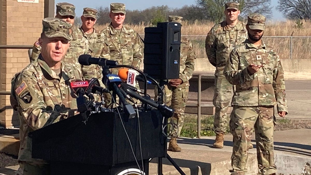 Fatal Wichita Black Hawk Crash: NYT Investigates Pilot's Last Actions Fatal Wichita Black Hawk Crash: NYT Investigates Pilot's Last Actions
