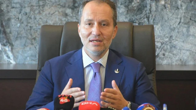 Fatih Erbakandan Kıbrıs Açıklaması: Şehitlerimizin Kanıyla Çizilmiş Kırmızı Çizgi Fatih Erbakandan Kıbrıs Açıklaması: Şehitlerimizin Kanıyla Çizilmiş Kırmızı Çizgi