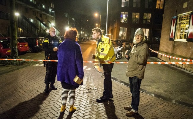 Five Seriously Wounded In Amsterdam Hotel Knife Attack; Police Conduct Raid Five Seriously Wounded In Amsterdam Hotel Knife Attack; Police Conduct Raid